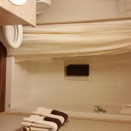 Sunshine Valley Rv Resort And Cabins Room photo